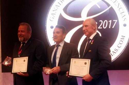 Recibe Cuba premio como país más seguro para el turismo Recibe Cuba premio como país más seguro para el turismo
